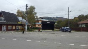 Stații noi pentru autobuzele din Valea Doftanei
